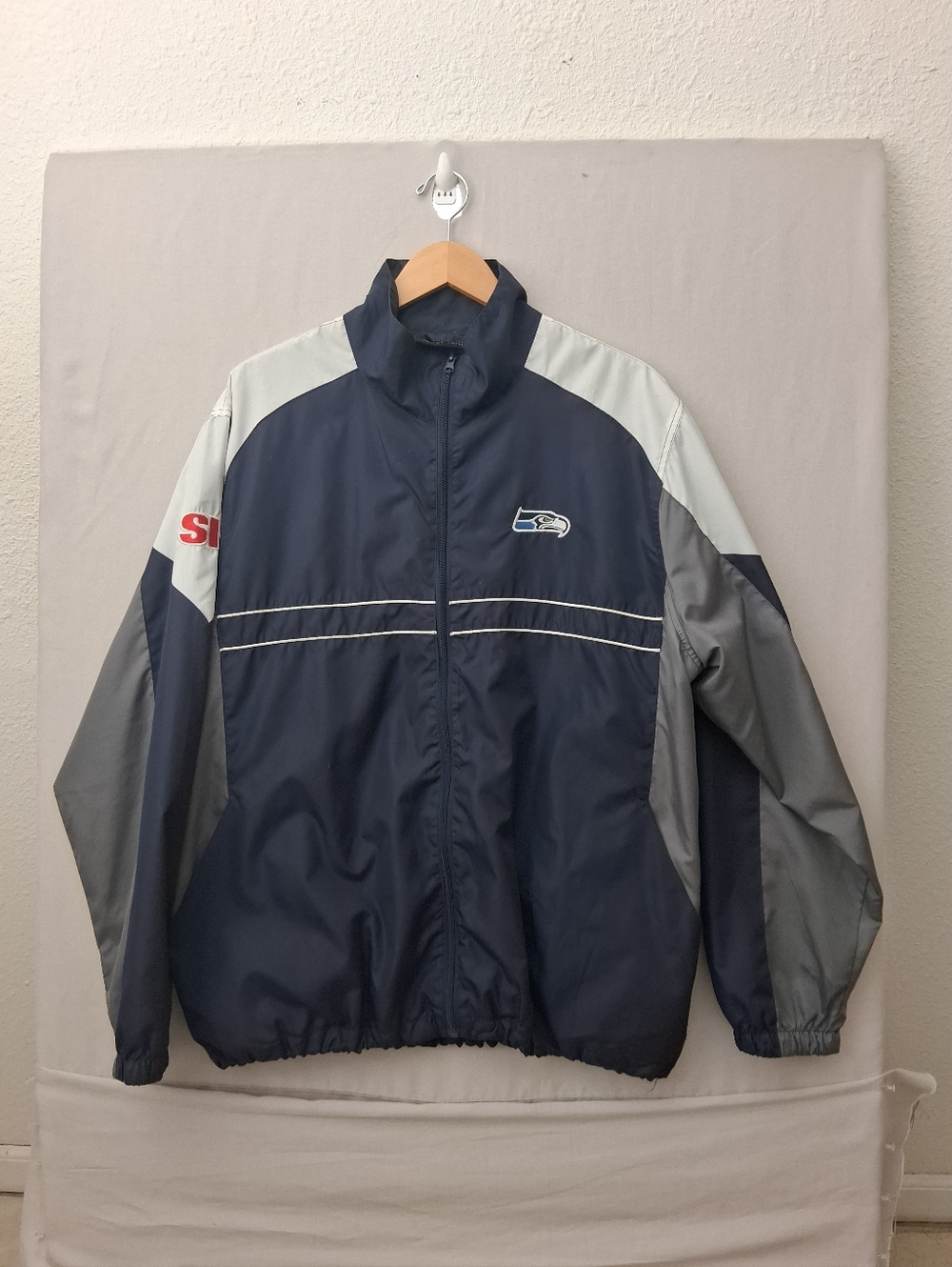 Seattle Seahawks Lightweight Full Zip Jacket : Size XL